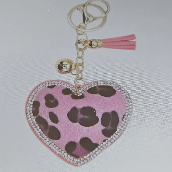 DIVAS LiMiTED Pink and Black Leopard Heart Key Holder - Picture 3 of 3
